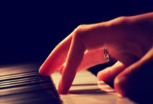 新加坡网球公开赛:比利时女将胜德国选手 晋级复赛.